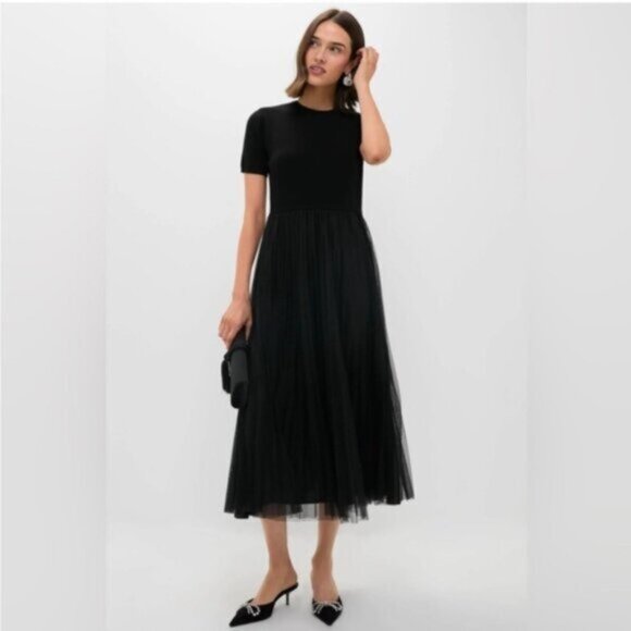 Dresses & Skirts - Black Short-Sleeve Tulle Midi Dress
